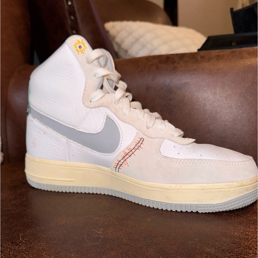 Nike high top women’s shoes